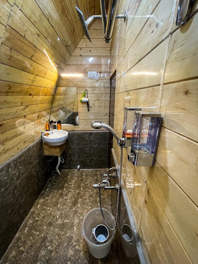 Cozy Capsules - Modern Hut Bed & Breakfast Kukkal ภายนอก รูปภาพ